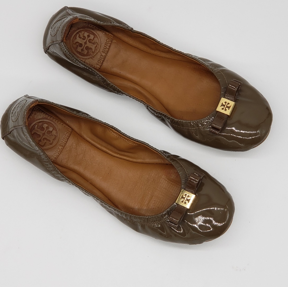 Tory Burch Eddie Bow Patent Leather Flats Olive Green Womens 8